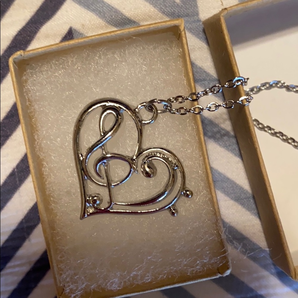 Music necklace